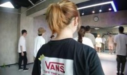 上热门短视频爆料,热门话题背后的惊人真相