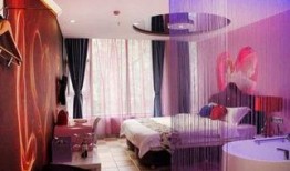 玫瑰旅店在线观看,浪漫邂逅，揭秘神秘爱情故事