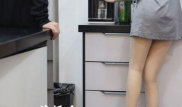 网红吃瓜事件俩个女的是谁,揭秘事件中两位女主角的身份之谜