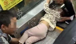 小女孩爆料视频在线观看,小女孩爆料视频引发热议，真相究竟如何？